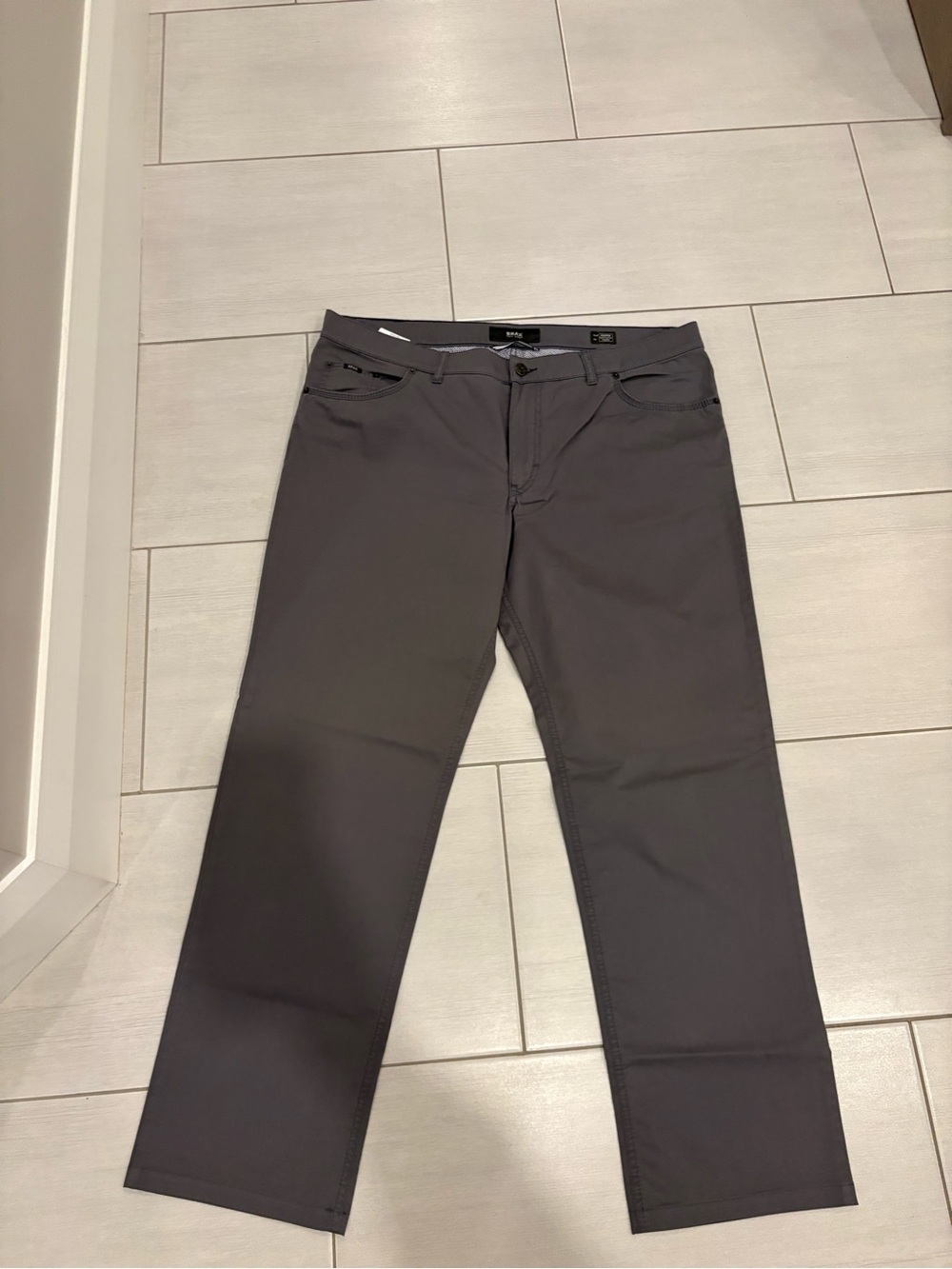 Men's Straight-Leg Gray Jeans - Classic Everyday Style